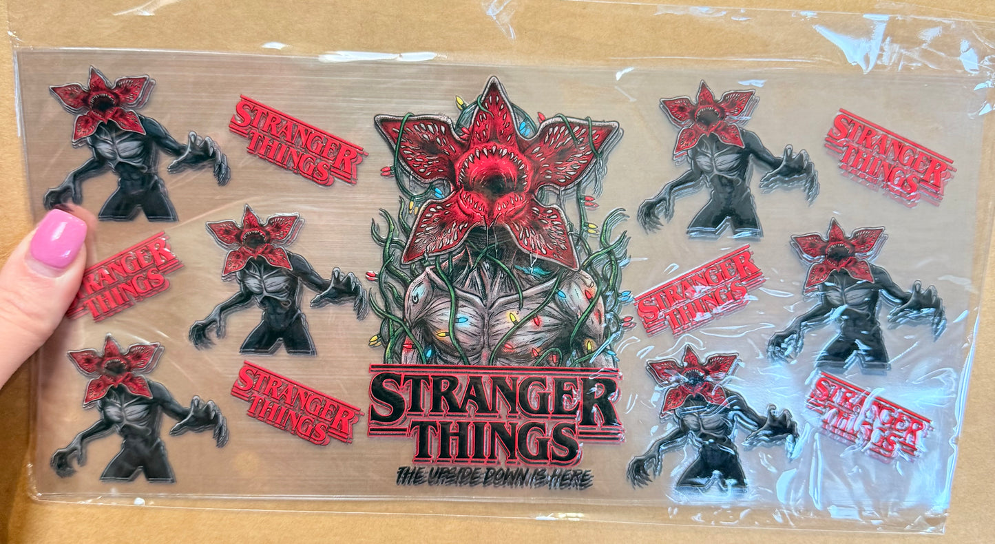 AA14- STRANGER THINGS 1