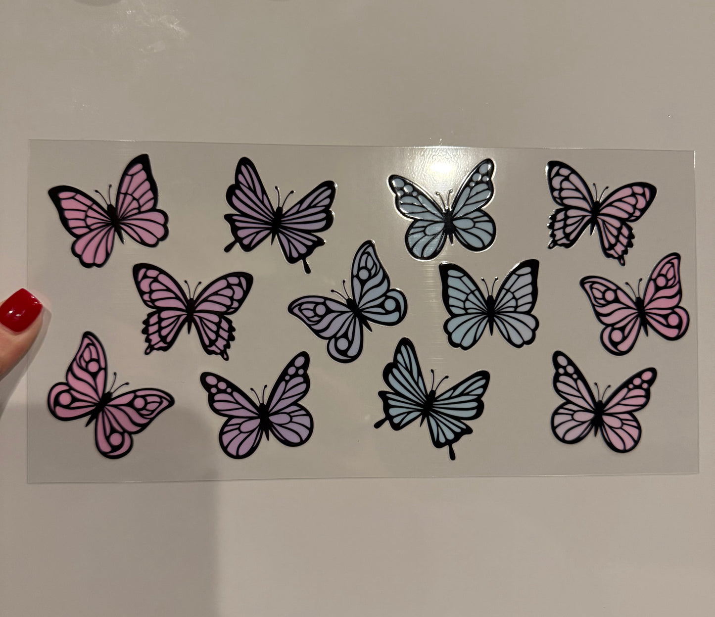 E040 BUTTERFLIES AMBRE