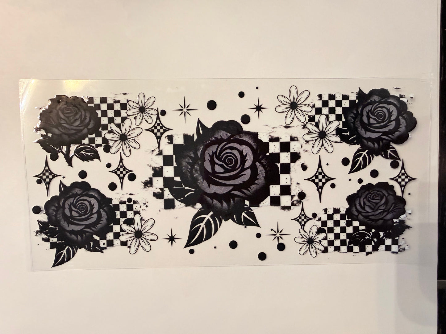 73-BLACK ROSES