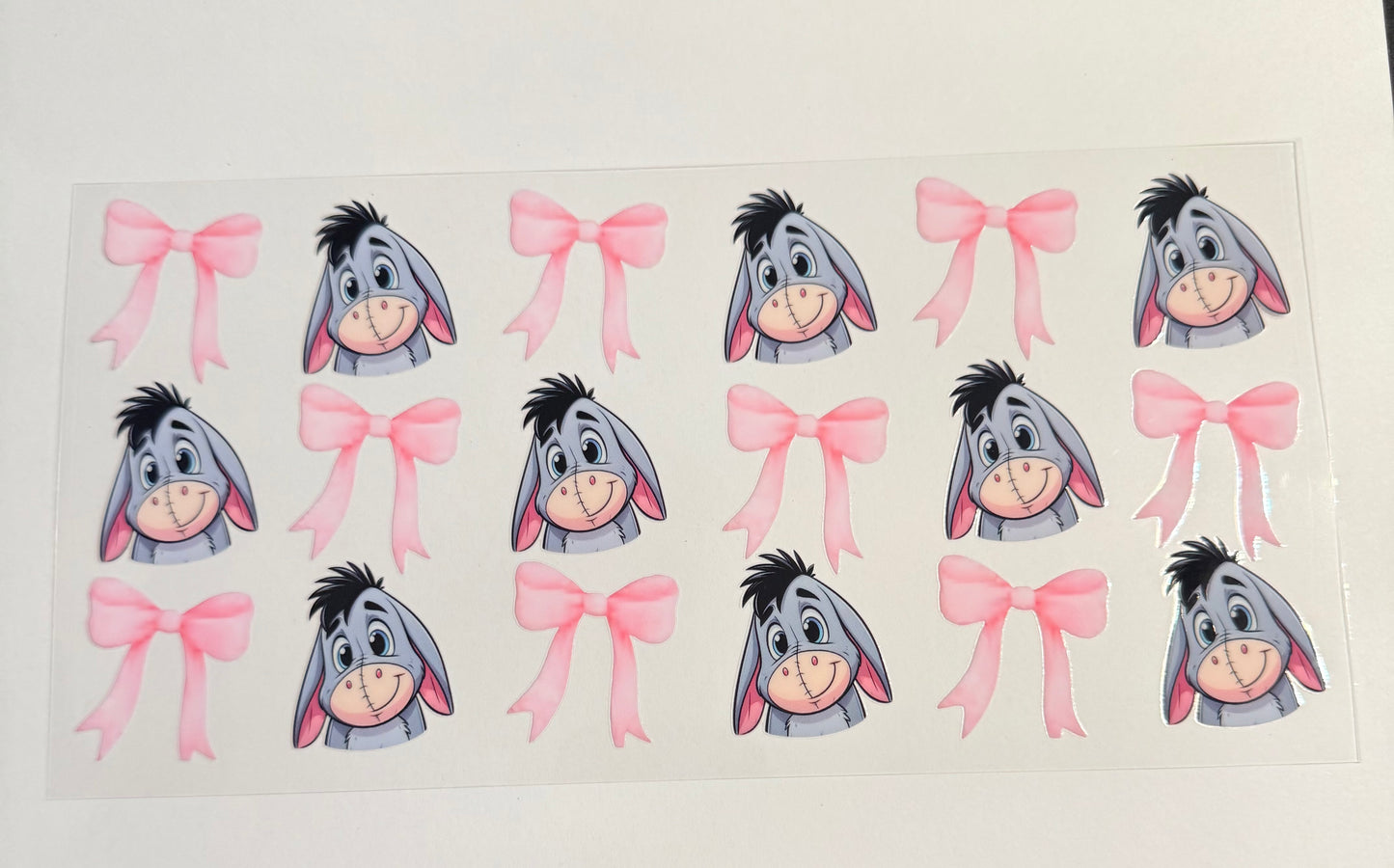 BB31 EEYORE PINK BOWS