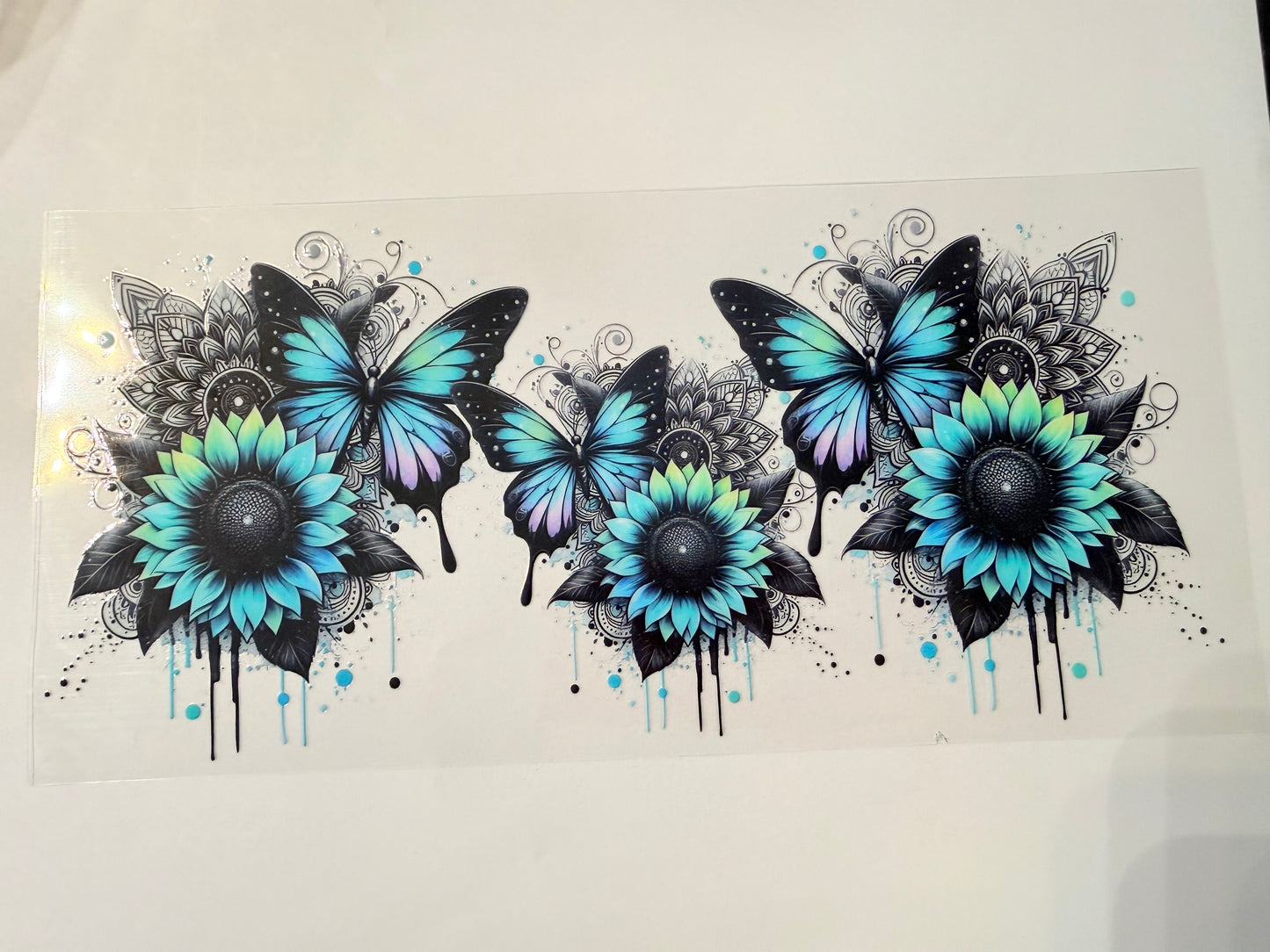 39- BUTTERFLIES AND SUNFLOWERS