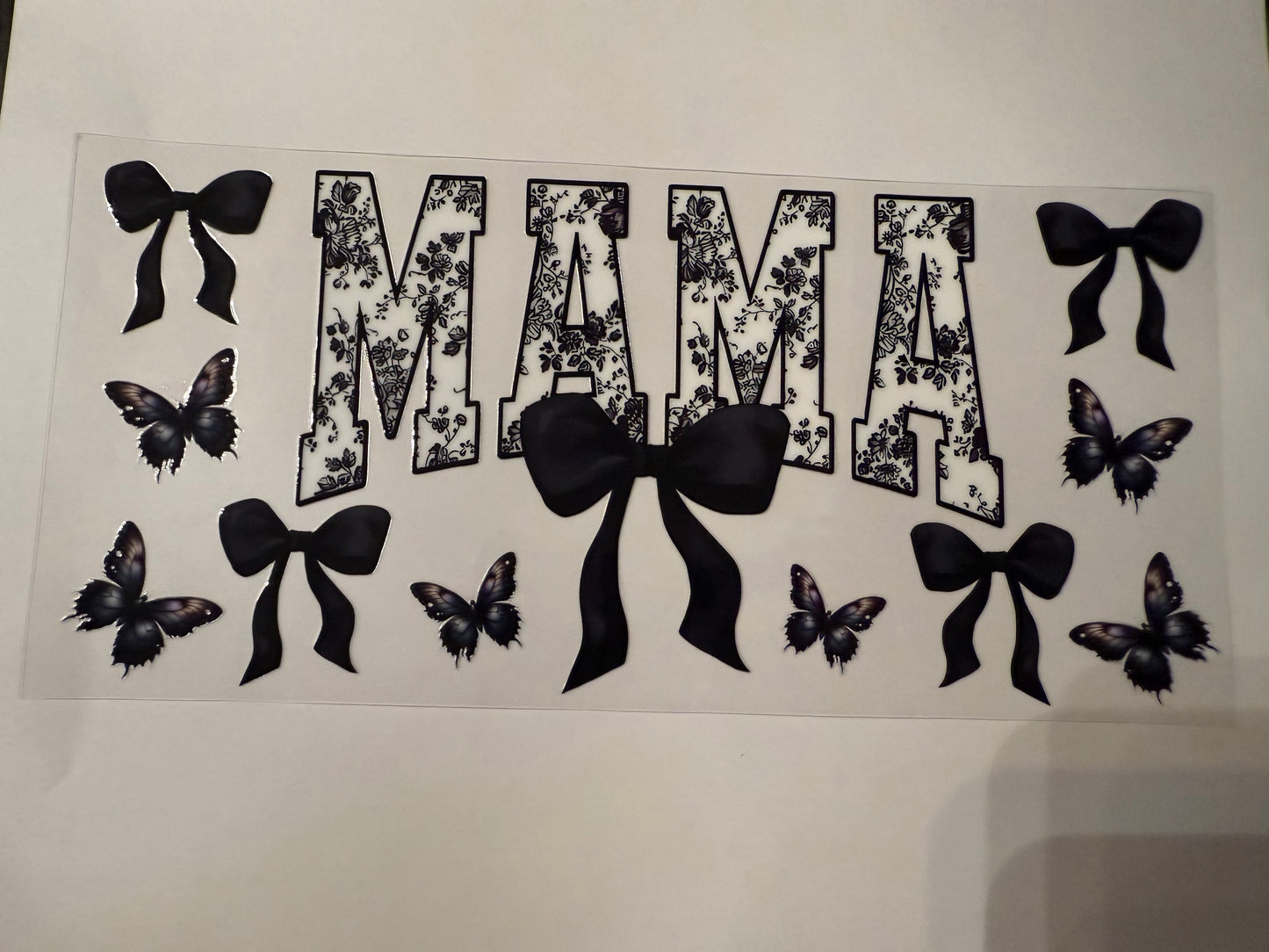 D084 MAMA BUTTERFLIES